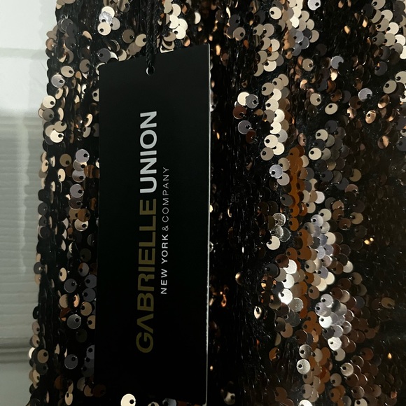 Gabrielle Union Gold Sequin holiday pants - Picture 6 of 11